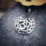 Silver Om