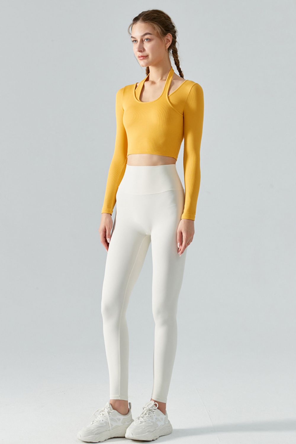 Halter Neck Long Sleeve Cropped Sports Top – The Gypsy Den
